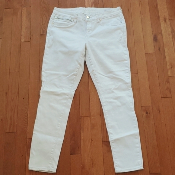 7SEVEN JEANS,SKINNY,EMBELLISHED BACK POCKETS, SMALL ZIPPERED POCKET TAPERED LEG - Picture 3 of 16